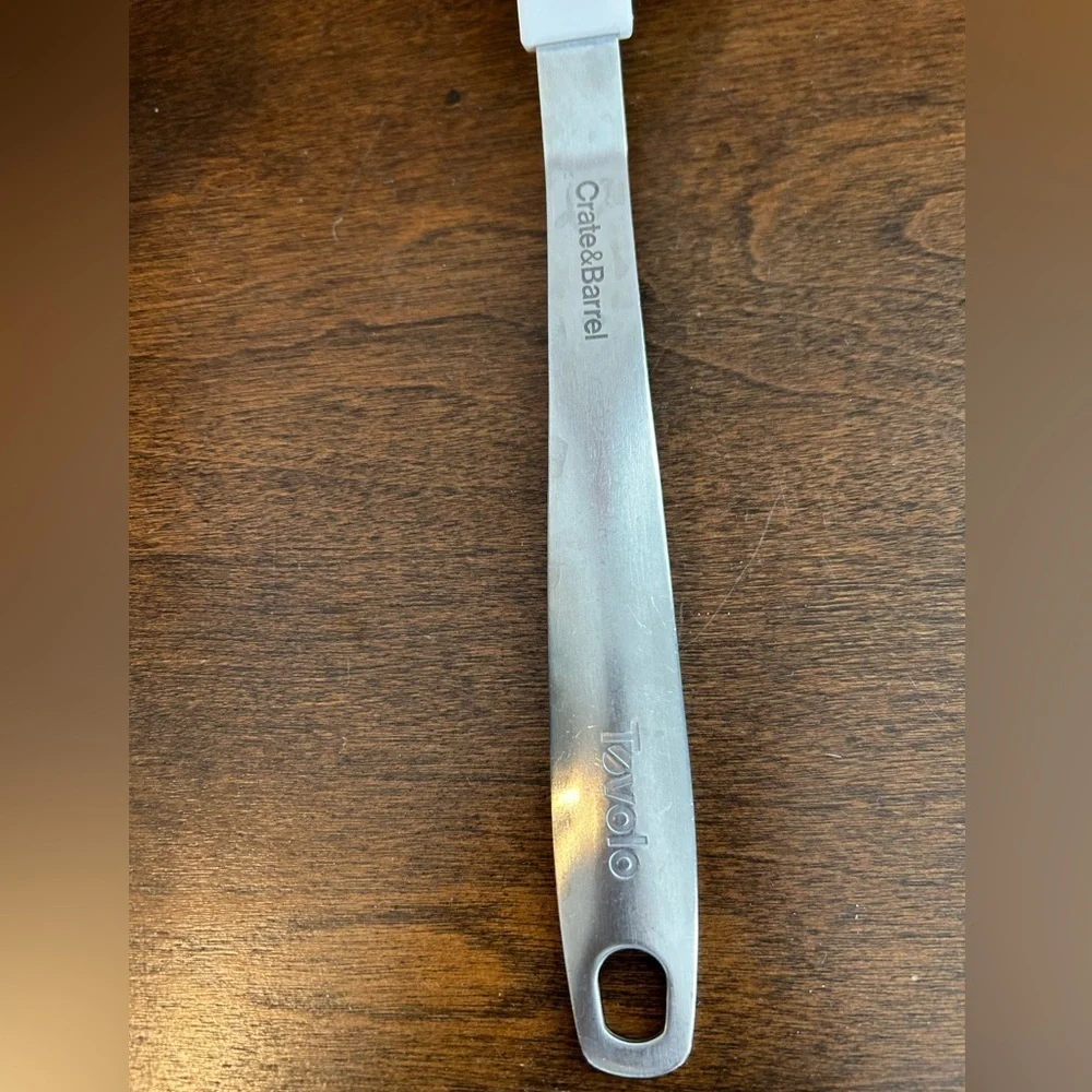 Tovolo Stainless White and Silver Spatula 12 Inch Long Honeycomb Pattern in EUC.
